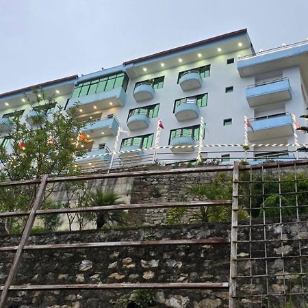 Bojinee Nagarkot Resort Exterior photo