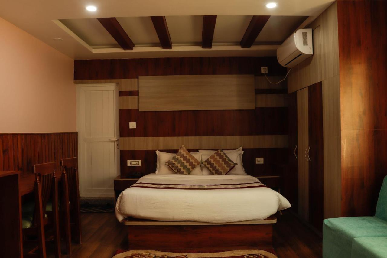 Bojinee Nagarkot Resort Exterior photo