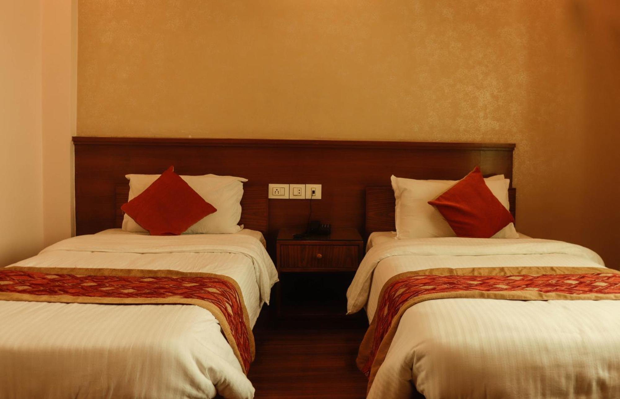 Bojinee Nagarkot Resort Exterior photo