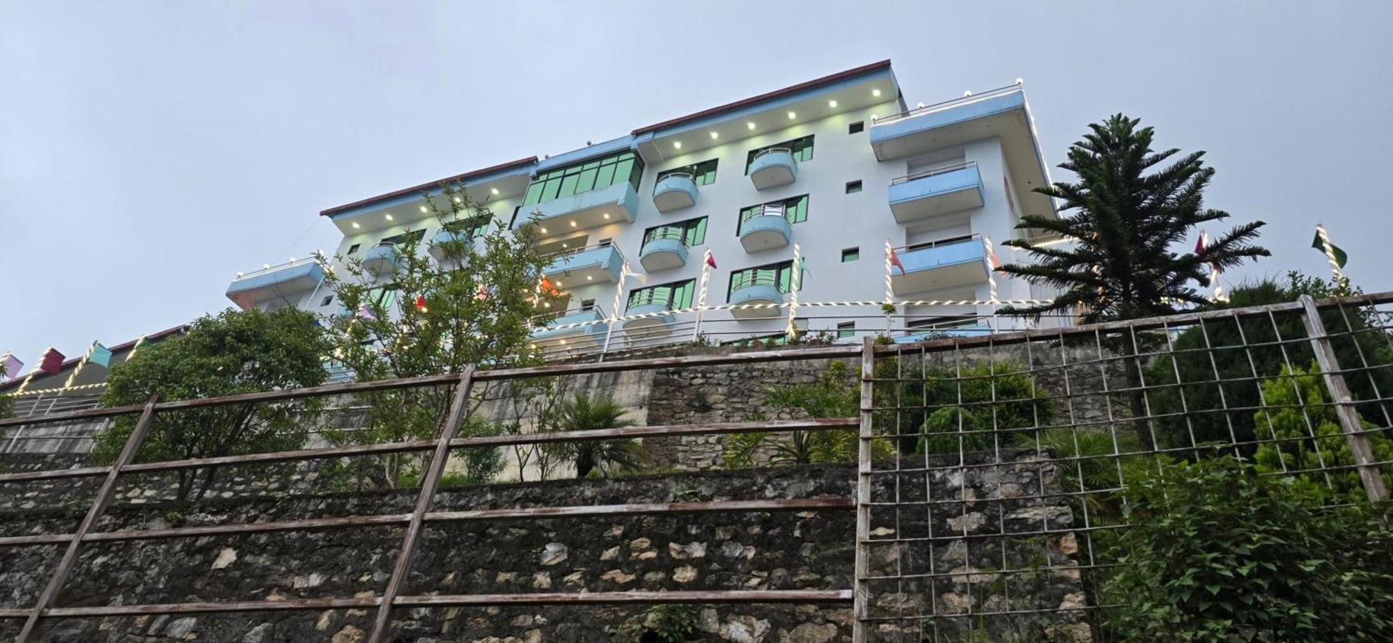 Bojinee Nagarkot Resort Exterior photo