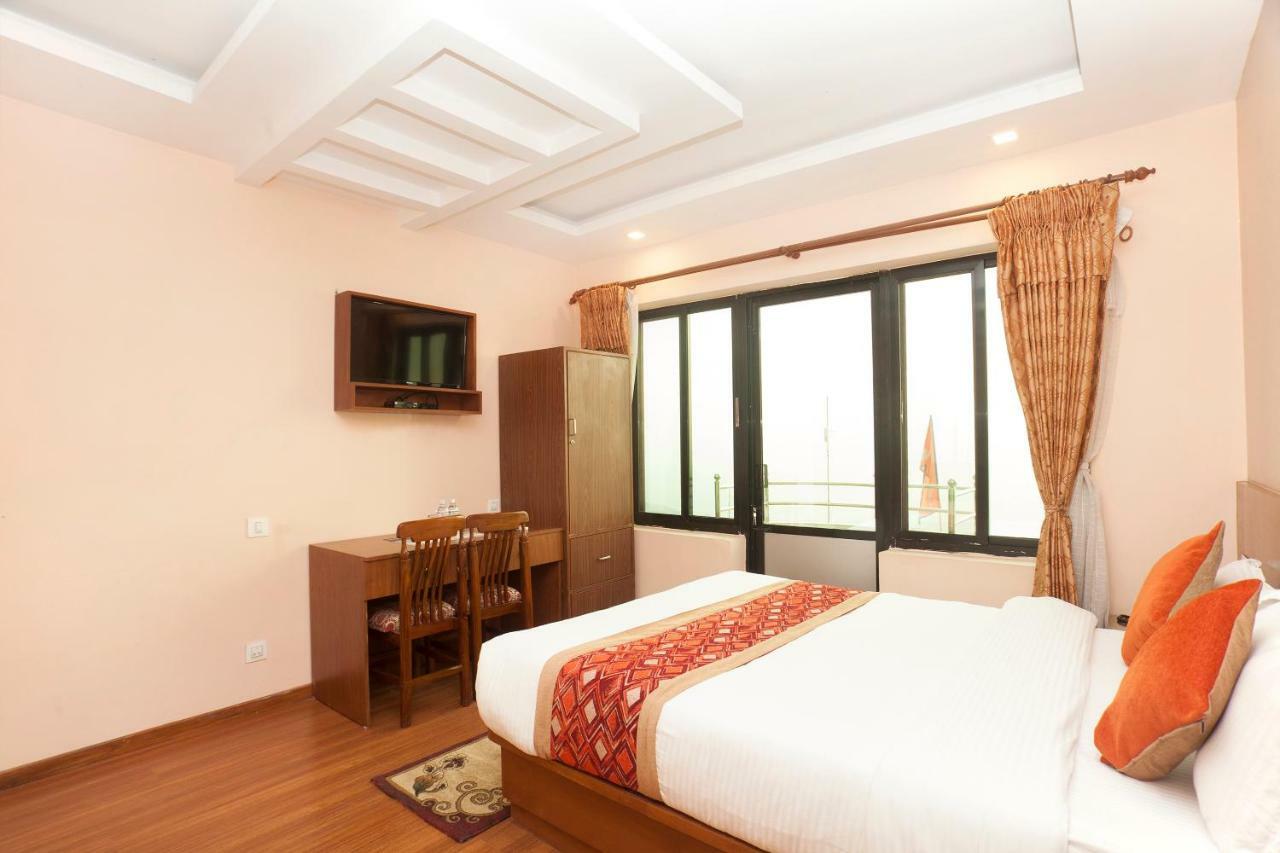 Bojinee Nagarkot Resort Exterior photo